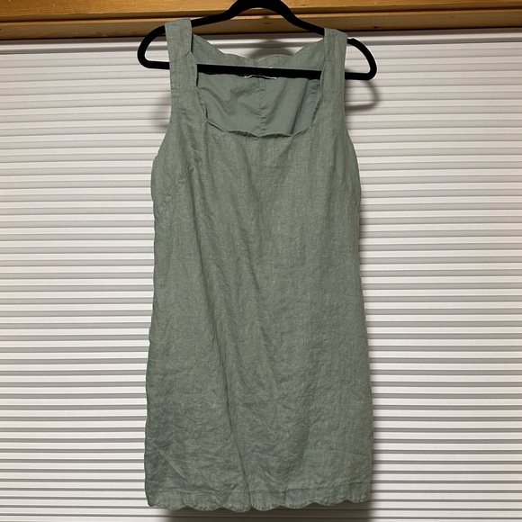 Abercrombie Premium Linen Scalloped Mini Dress - Picture 2 of 7